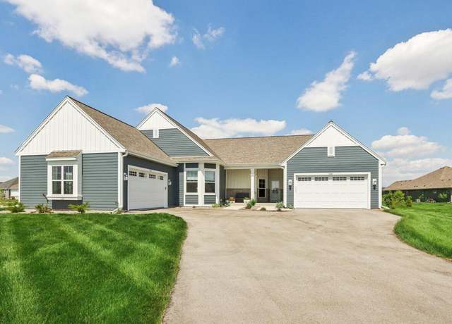 Property at 1382 Prairie Creek Cir Unit 15D, Oconomowoc, WI 53066, 2 beds, 2 baths