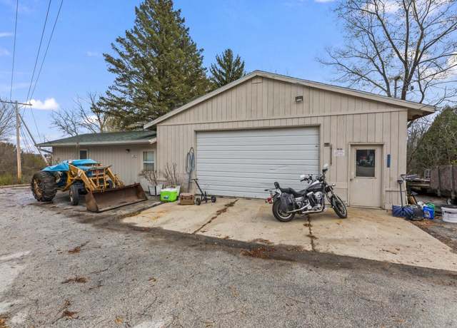 Property at N698 Kaddatz Dr, Watertown, WI 53098
