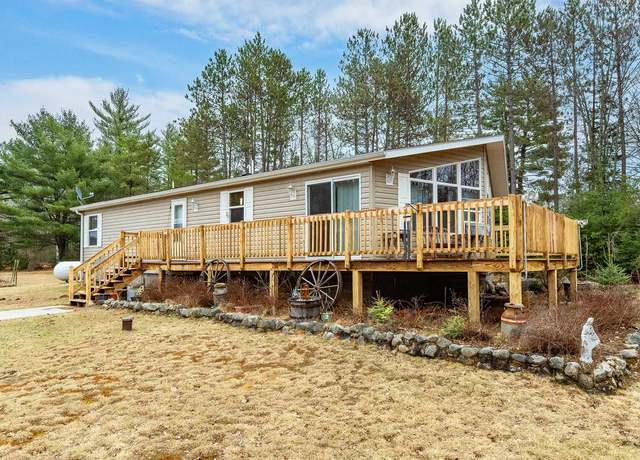 Property at 843 Sundstein Rd, Eagle River, WI 54521, 3 beds, 2 baths