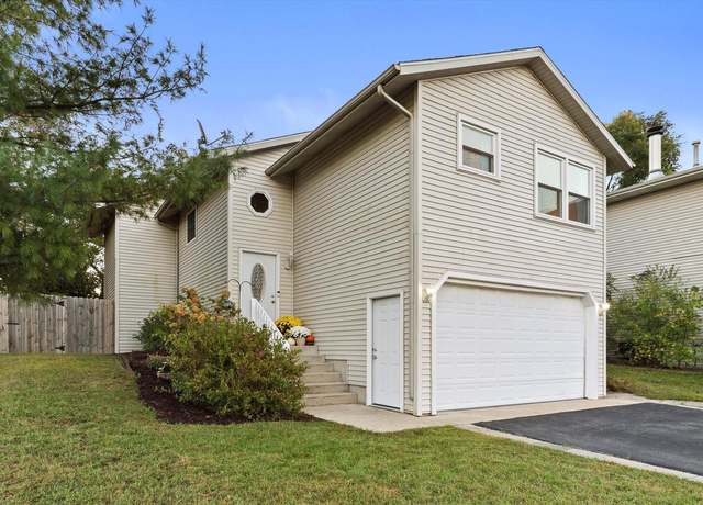 Property at 940 Rhyners Ln, Twin Lakes, WI 53181, 3 beds, 2 baths
