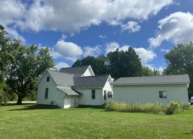 Property at 809 W Gail Ave, Endeavor, WI 53930, 3 beds, 1 bath
