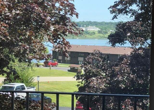 Property at 12 Interlaken Dr #02, Lake Geneva, WI 53147, 1 bed, 1 bath
