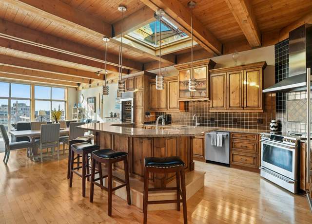 Property at 601 E Erie St #611, Milwaukee, WI 53202, 2 beds, 2 baths