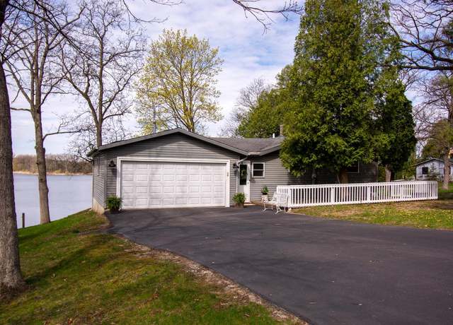 Property at N6779 Lake Dr, Whitewater, WI 53190, 3 beds, 1 bath
