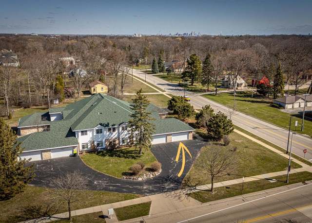 Property at 4300 W Grange Ave #4, Greenfield, WI 53220, 2 beds, 2 baths