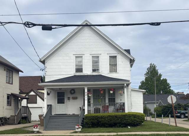 Property at 5011 22nd Ave, Kenosha, WI 53140, 4 beds, 2 baths