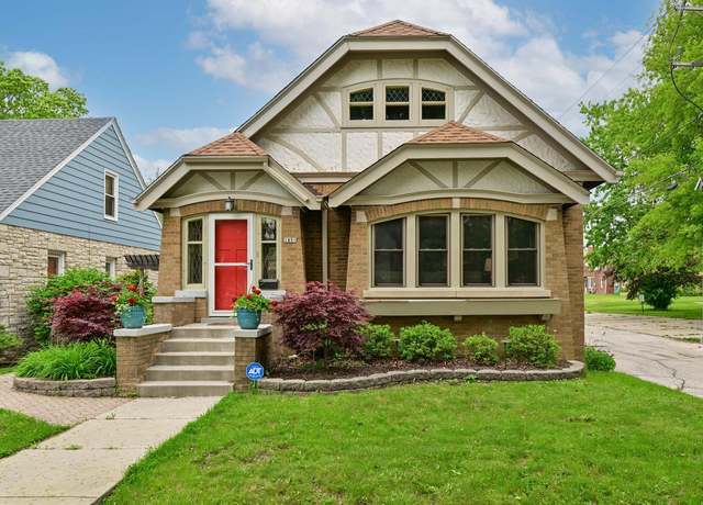Property at 2855 N Hartung Ave, Milwaukee, WI 53210, 2 beds, 1 bath