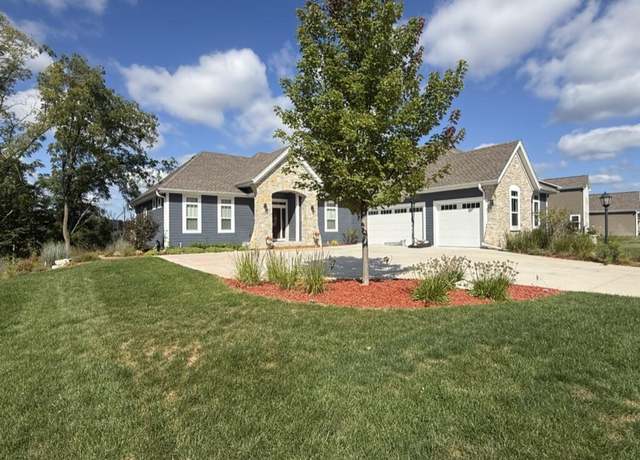 Property at W225N7609 Woodland Creek Dr, Sussex, WI 53089, 4 beds, 3.5 baths