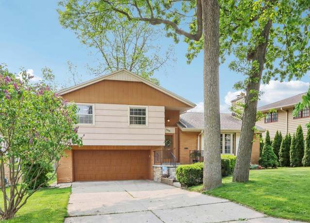 Property at 2628 S 49th St, Milwaukee, WI 53219, 3 beds, 1.5 baths