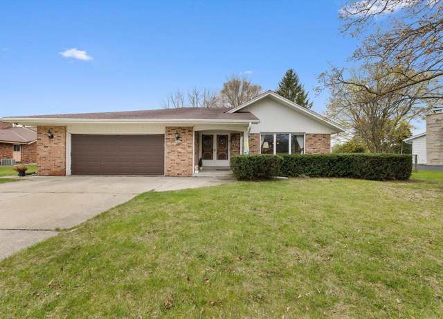 Property at 1845 W Wayside Dr, Glendale, WI 53209, 3 beds, 2 baths