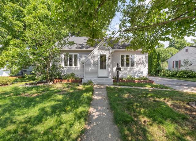 Property at 619 S Main St, Oconomowoc, WI 53066, 4 beds, 2 baths