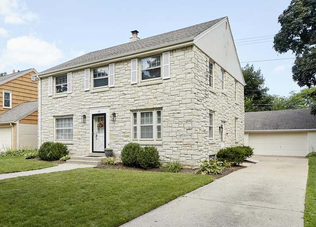 Property at 148 N 90th St Unit 148A, Milwaukee, WI 53226, 4 beds, 2.5 baths