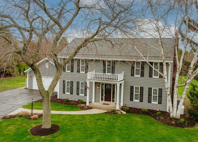 Property at 11 Cherrywood Ct, Wind Point, WI 53402, 4 beds, 3 baths