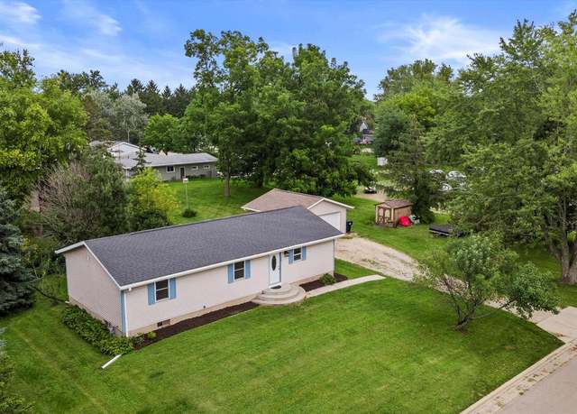 Property at 208 E Page St, Elkhorn, WI 53121, 3 beds, 2 baths