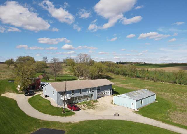 Property at W2584 Oaklawn Rd #3, Rubicon, WI 53059, 5 beds, 3.5 baths