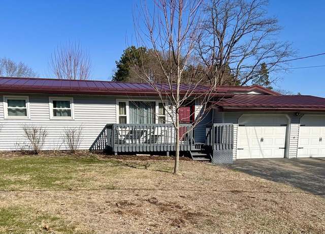 Property at 300 Douglas Ave, Montello, WI 53949, 3 beds, 1.5 baths