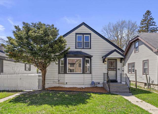 Property at 4241 N 47th St, Milwaukee, WI 53216, 4 beds, 2.5 baths