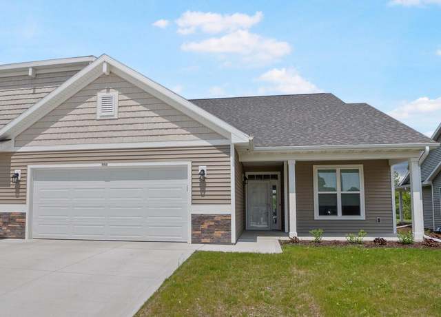 Property at 852 Stonecrop Dr, Hartford, WI 53027, 3 beds, 3 baths