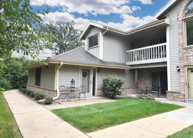 Property at 2112 Woodburn Rd Unit E, Waukesha, WI 53188, 2 beds, 2 baths