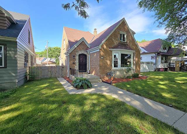 Property at 4937 W Medford Ave, Milwaukee, WI 53216, 4 beds, 2 baths