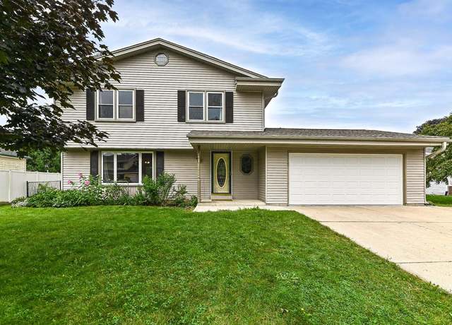Property at 204 N 7th St, Waterford, WI 53185, 3 beds, 1.5 baths