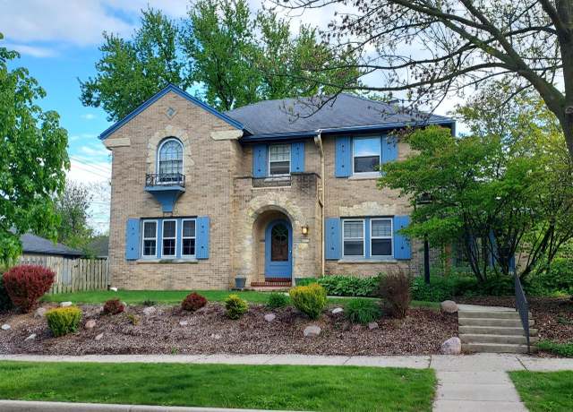 Property at 2201 E Jarvis St, Shorewood, WI 53211, 5 beds, 2.5 baths