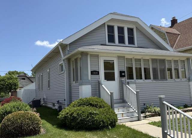 Property at 1926 S 58th St, West Allis, WI 53219, 3 beds, 1 bath