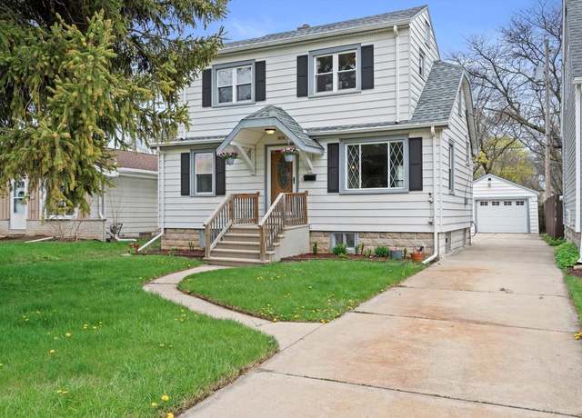 Property at 4638 N River Park Blvd, Glendale, WI 53209, 3 beds, 1.5 baths