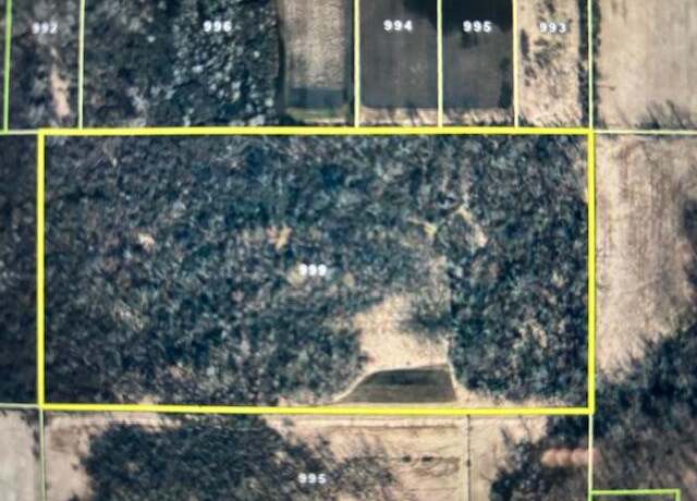 Property at 18300 W Lawnsdale Rd, New Berlin, WI 53146