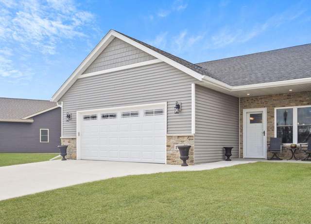 Property at 1787 Edgewood Rd #9, Kewaskum, WI 53040, 2 beds, 2 baths