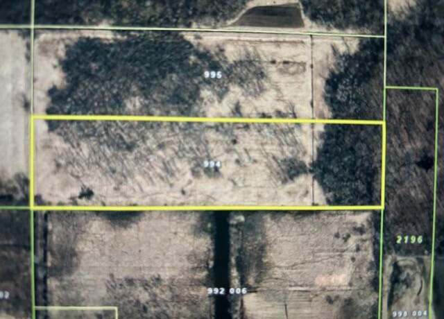Property at 18300 W Lawnsdale Rd, New Berlin, WI 53146