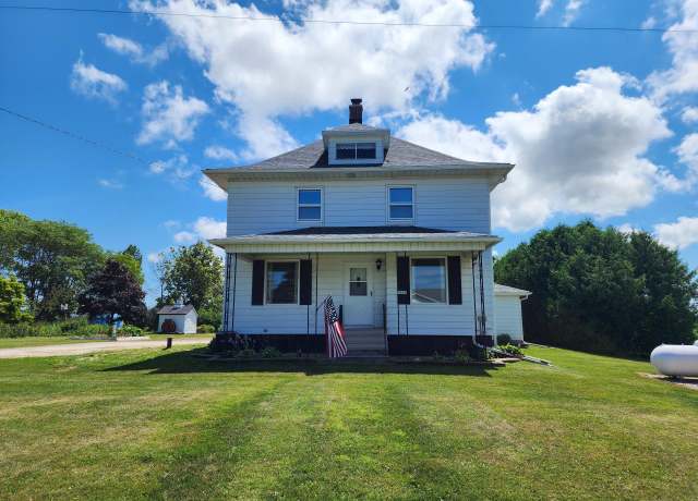 Property at 5609 Two Creeks Rd, Two Rivers, WI 54241, 4 beds, 2.5 baths