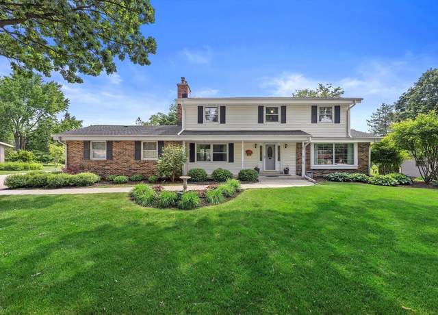 Property at 6500 S 121st St, Franklin, WI 53132, 4 beds, 2.5 baths