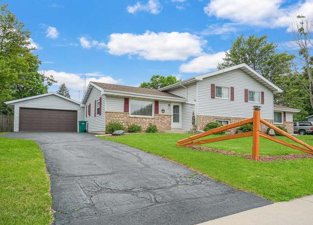 Property at 997 Third St #999, Lomira, WI 53048, 4 beds, 2 baths