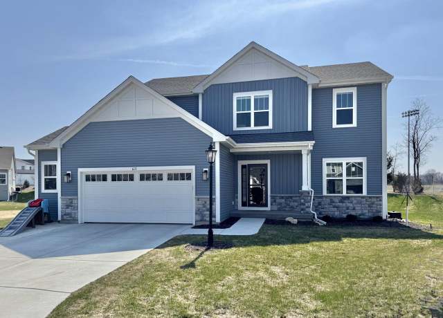 Property at 613 Cherry Ct, Hartland, WI 53029, 4 beds, 2.5 baths