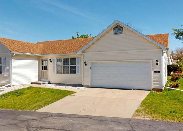 Property at 5142 Ridge Oak Dr, Madison, WI 53704, 3 beds, 2 baths