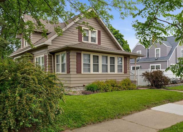 Property at 1510 19th Street South St, La Crosse, WI 54601, 4 beds, 2 baths