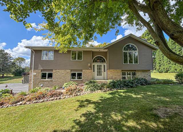 Property at 3615 Birnamwood Dr, Slinger, WI 53086, 3 beds, 2.5 baths