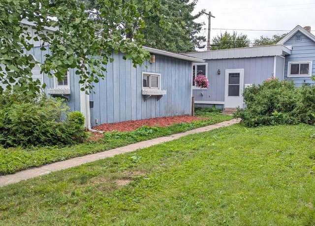 Property at 1332 Cleveland Ave, Racine, WI 53405, 2 beds, 1 bath