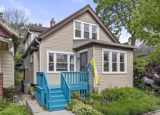 Property at 3715 N 2nd St, Milwaukee, WI 53212, 5 beds, 2 baths