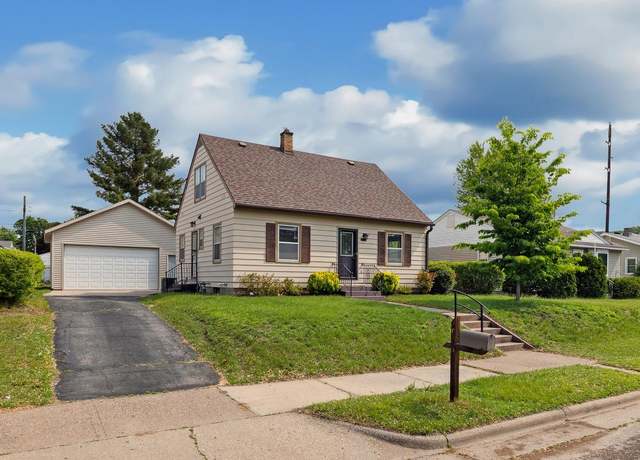 Property at 2933 Leonard St, La Crosse, WI 54601, 4 beds, 2 baths
