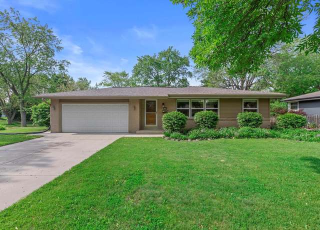 Property at 5590 Leroy Ln, Greendale, WI 53129, 3 beds, 1.5 baths