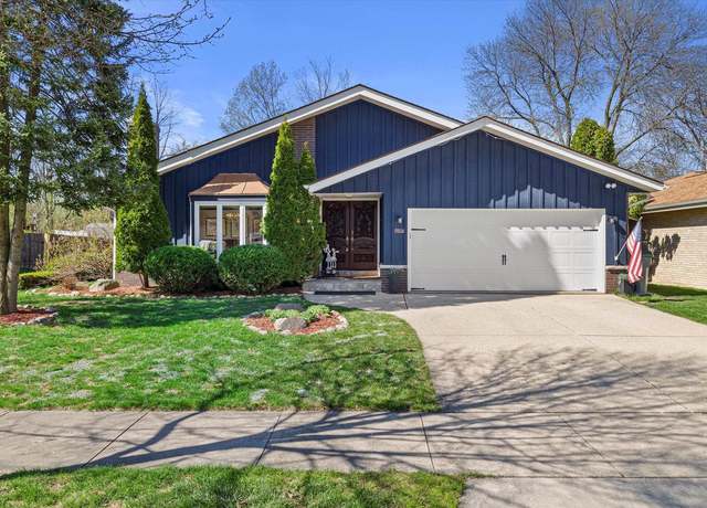 Property at 9808 W Tripoli Ave, Milwaukee, WI 53228, 3 beds, 2.5 baths