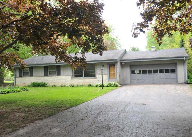 Property at N58W15673 Kendel Pl, Menomonee Falls, WI 53051, 3 beds, 1.5 baths