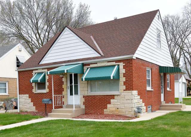 Property at 6100 N 40th St, Milwaukee, WI 53209, 4 beds, 1 bath