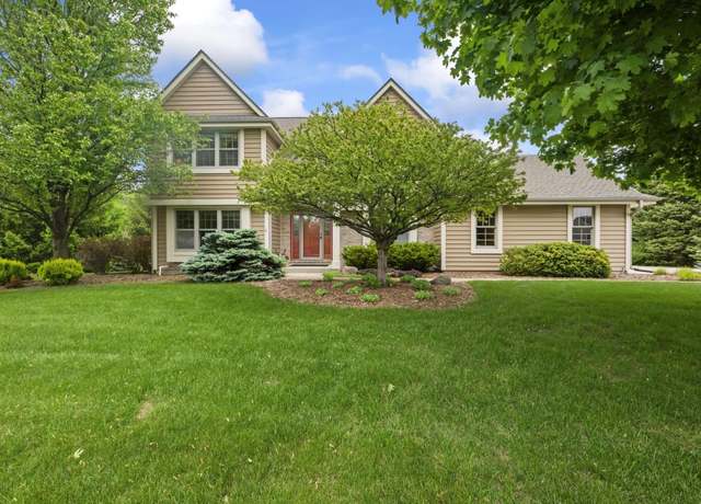 Property at N66W14444 Ash Dr, Menomonee Falls, WI 53051, 4 beds, 3.5 baths