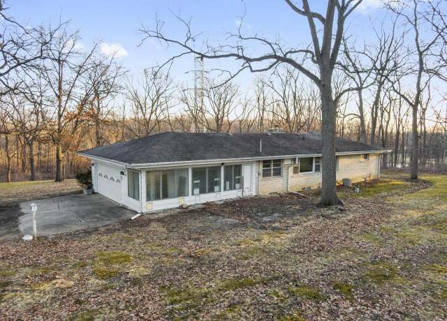 Property at 11919 136th Ave, Kenosha, WI 53142, 2 beds, 2 baths