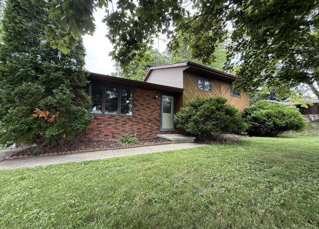 Property at 2305 Cindy Ln, New Holstein, WI 53061, 3 beds, 1.5 baths
