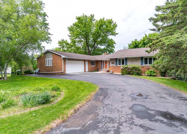 Property at N2317 Fen Lockney Dr, La Crosse, WI 54601, 5 beds, 3.5 baths
