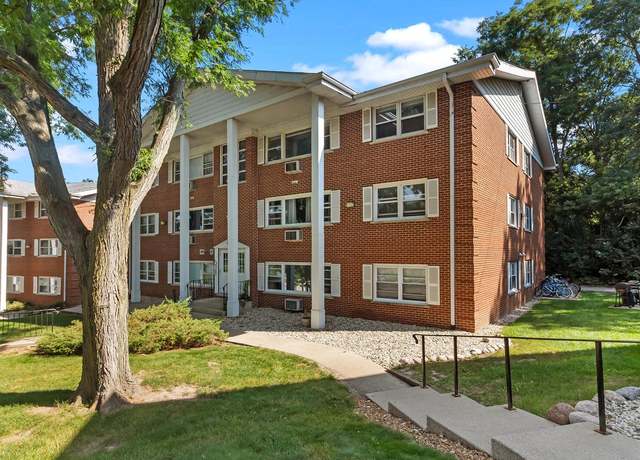 Property at 235 Country Club Dr Unit 3B, Lake Geneva, WI 53147, 2 beds, 1 bath